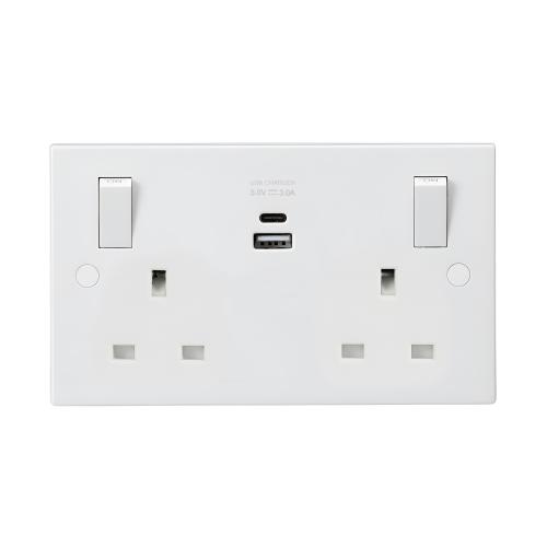 2 Gang Switched Socket with USB A and C Ports