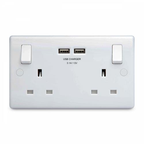 Nexus White Moulded 2 Gang Switched Socket with USB