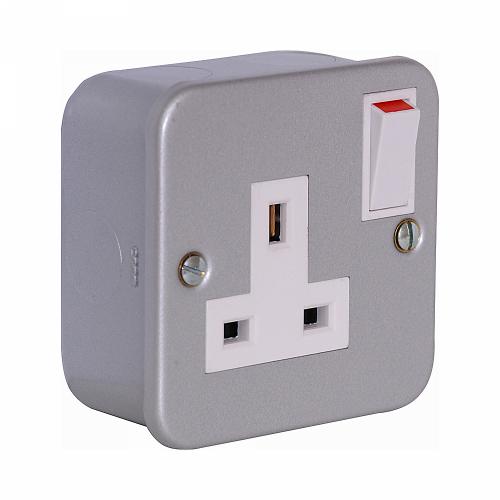 Metal Clad 1G Switched Socket